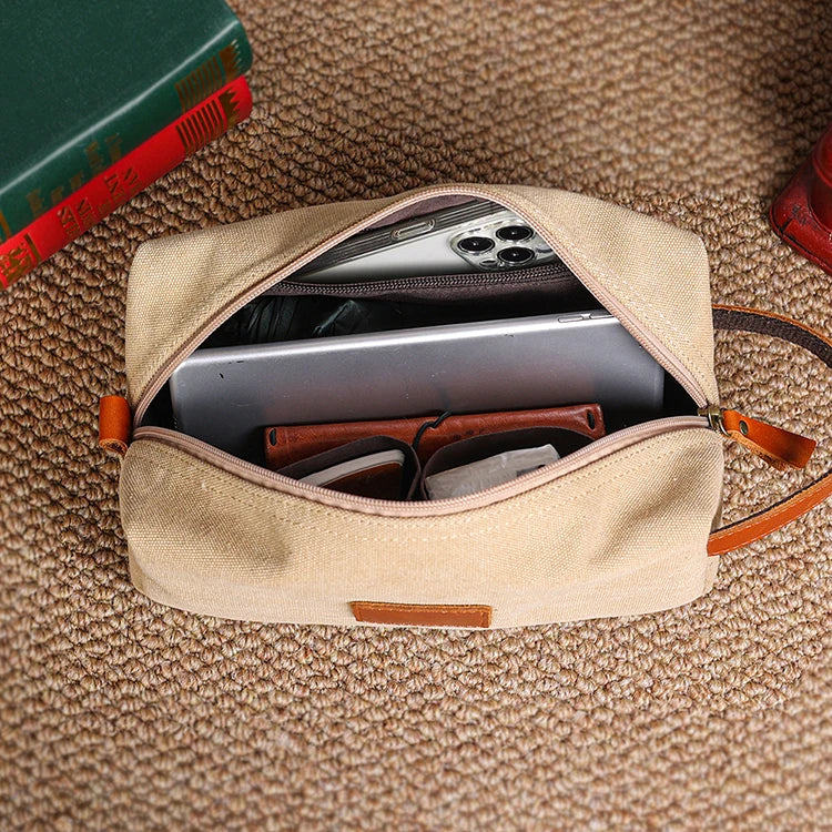 CANVAS TOILETRY KIT