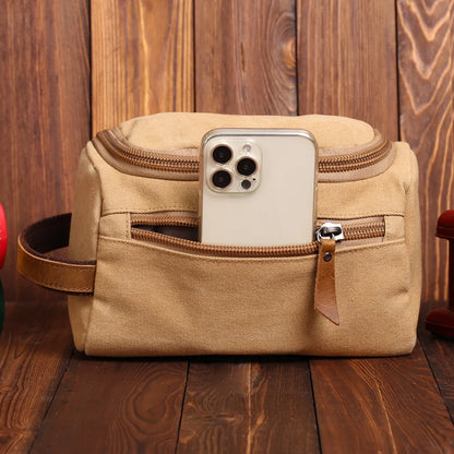 TOILETRY KIT