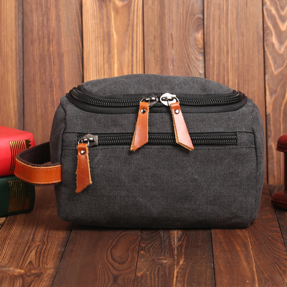 TOILETRY KIT