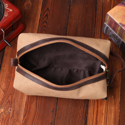 TRIP TOILETRY KIT